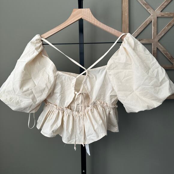 Urban Outfitters Cream Crop Top Medium NWT - Picture 2 of 4